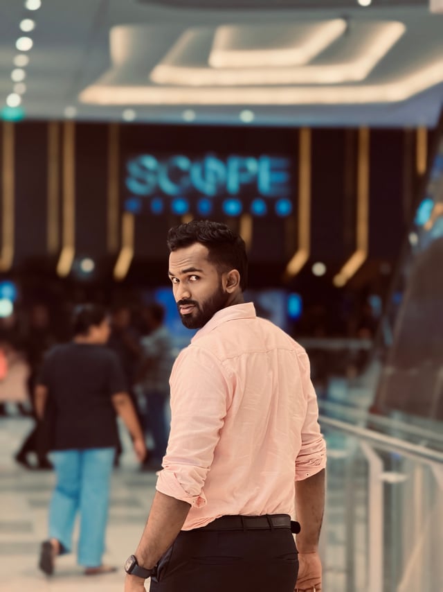 Buddhi Sandeepa in studio